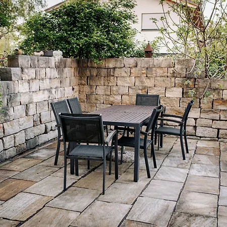 Wolke 7, Ruhiges Apartment, Kingsizebett, Etagenbett, Terrasse, Garten Kiefersfelden